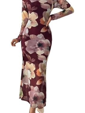 Long Sleeve Maxi Dress in Burgundy Floral